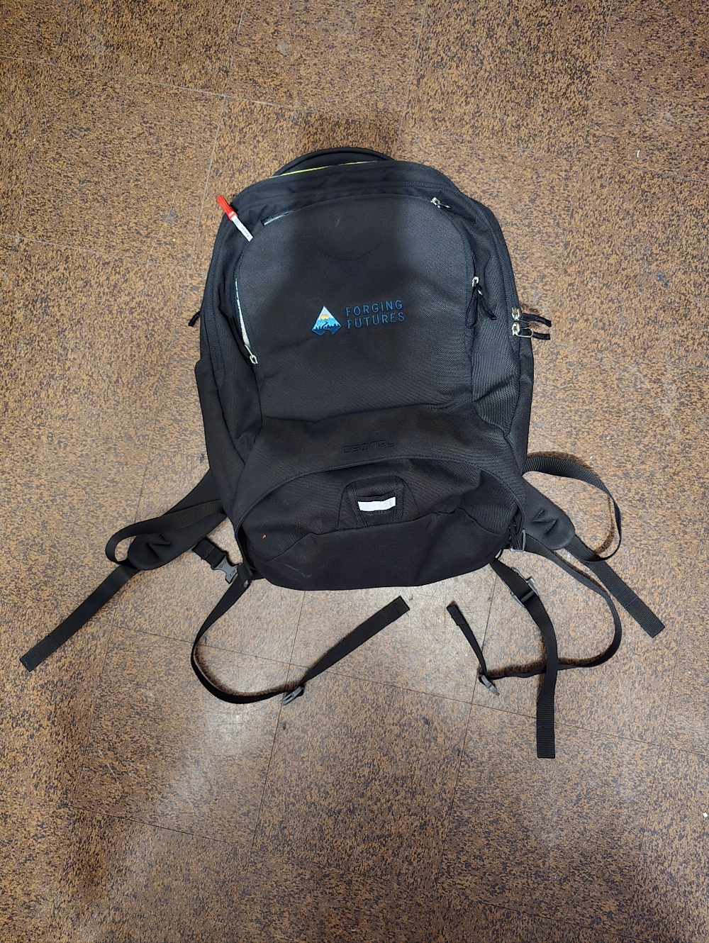Black osprey backpack with logo